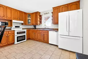 1236 E Glendale Ave, Appleton, WI 54911 - Photo 5