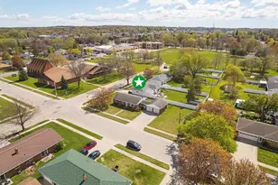 1013 Schwartz St, Green Bay, WI 54302 - Photo 9