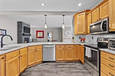 214 Brookwood Drive, Hortonville, WI 54944 - Photo 11