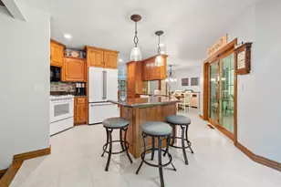 4146 Don Cir, New Franken, WI 54229 - Photo 7
