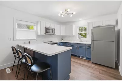 1226 Bay Shore Drive, Oshkosh, WI 54901 - Photo 15
