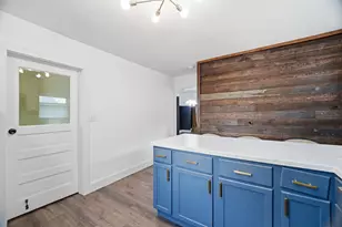 1226 Bay Shore Dr, Oshkosh, WI 54901 - Photo 17