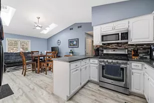 605 Maple St, Palmyra, WI 53156 - Photo 9