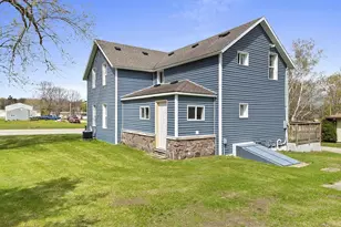 572 Green Bay Ave, Oconto Falls, WI 54154 - Photo 27