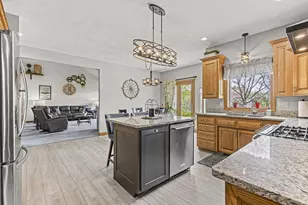 4240 N Wedgewood Dr, Appleton, WI 54911 - Photo 9