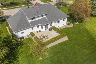4240 N Wedgewood Dr, Appleton, WI 54911 - Photo 53