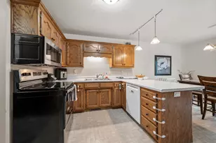 1781 Briarwood Ct, De Pere, WI 54115 - Photo 17
