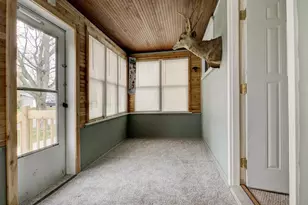 400 Elizabeth Ave, Marinette, WI 54143 - Photo 3
