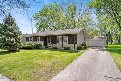 560 Thomas Street, Fond du Lac, WI 54935 - Photo 1