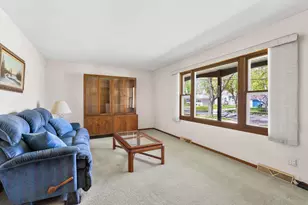 560 Thomas St, Fond du Lac, WI 54935 - Photo 3