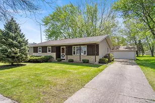 560 Thomas St, Fond du Lac, WI 54935 - Photo 1