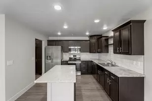 228 S Jackson St, Green Bay, WI 54301 - Photo 11
