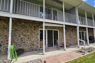 112 E Hofman St, Cecil, WI 54111 - Photo 3