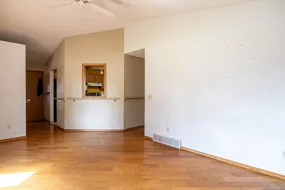 2140 Deer Prairie Drive, Neenah, WI 54956 - Photo 9