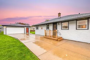 738 London St, Menasha, WI 54952 - Photo 37