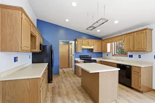 W2944 Northbrook Ct, Appleton, WI 54915 - Photo 7