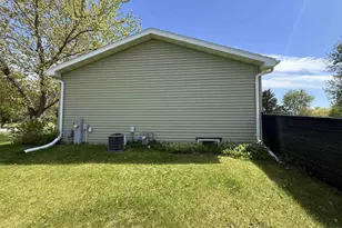 317 Sacramento St, Berlin, WI 54923 - Photo 67