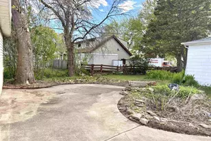 829 W Grant St, Appleton, WI 54914 - Photo 5