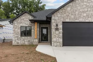 1764 Bobby Jones Dr, De Pere, WI 54115 - Photo 3