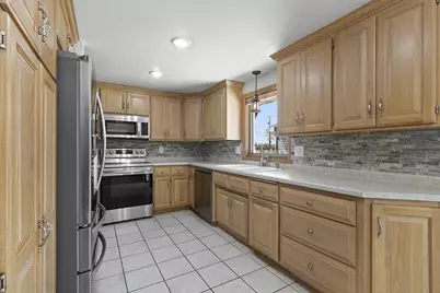 1436 Crestwood Drive, Green Bay, WI 54313 - Photo 9