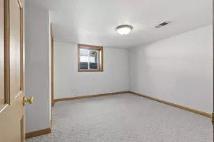 1436 Crestwood Dr, Green Bay, WI 54313 - Photo 27