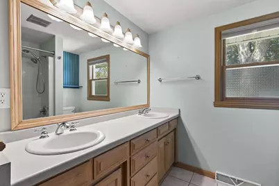 1436 Crestwood Drive, Green Bay, WI 54313 - Photo 13