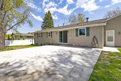 1436 Crestwood Drive, Green Bay, WI 54313 - Photo 37