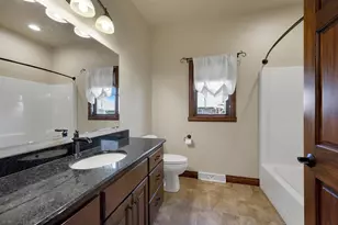 334 Whispering Creek Ct, Green Bay, WI 54303 - Photo 33