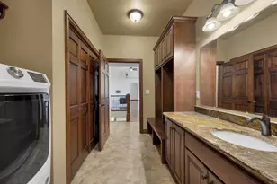334 Whispering Creek Ct, Green Bay, WI 54303 - Photo 29