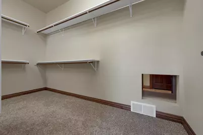 334 Whispering Creek Court, Green Bay, WI 54303 - Photo 25
