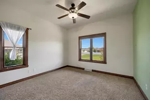 334 Whispering Creek Ct, Green Bay, WI 54303 - Photo 31