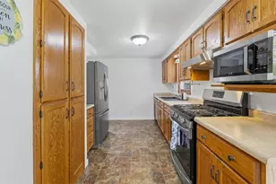 136 Clinton St, North Fond du Lac, WI 54937 - Photo 5