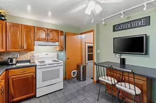 3002 Prairie St, Two Rivers, WI 54241 - Photo 17