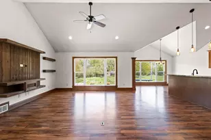 1923 Paris Ln, De Pere, WI 54115 - Photo 7