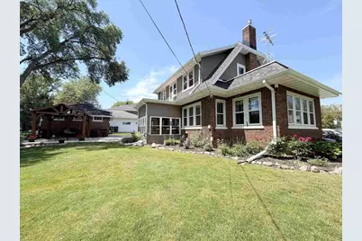 215 Madison Street, Brillion, WI 54110 - Photo 33