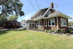 215 Madison St, Brillion, WI 54110 - Photo 33