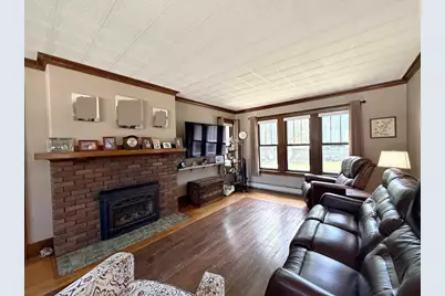 215 Madison Street, Brillion, WI 54110 - Photo 5