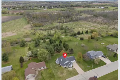 118 Honeysuckle Drive, Hortonville, WI 54944 - Photo 39