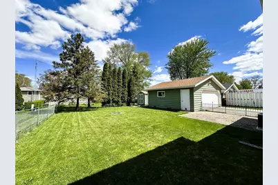 757 Mc Arthur Street, Fond du Lac, WI 54935 - Photo 5