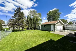 757 Mc Arthur St, Fond du Lac, WI 54935 - Photo 5