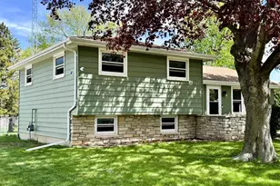 757 Mc Arthur St, Fond du Lac, WI 54935 - Photo 3