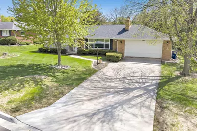 121 St Francis Drive, Green Bay, WI 54301 - Photo 33