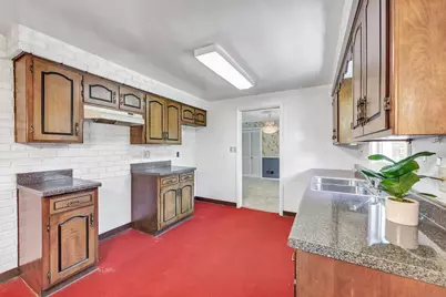 121 St Francis Drive, Green Bay, WI 54301 - Photo 13