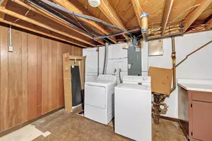 121 St Francis Dr, Green Bay, WI 54301 - Photo 29