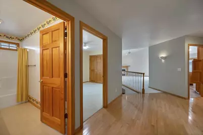 518 Langlade Court, Green Bay, WI 54301 - Photo 7