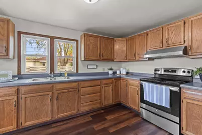 1212 Commercial Street, Neenah, WI 54956 - Photo 11
