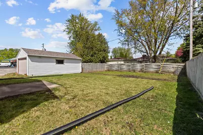 1212 Commercial Street, Neenah, WI 54956 - Photo 27