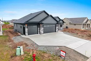 1423 Crossroads Dr, De Pere, WI 54115 - Photo 65