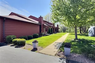 2230 Meadowbrook Ct, Oshkosh, WI 54904 - Photo 33