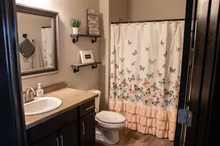 306 Greenbrier Dr, Hortonville, WI 54944 - Photo 9